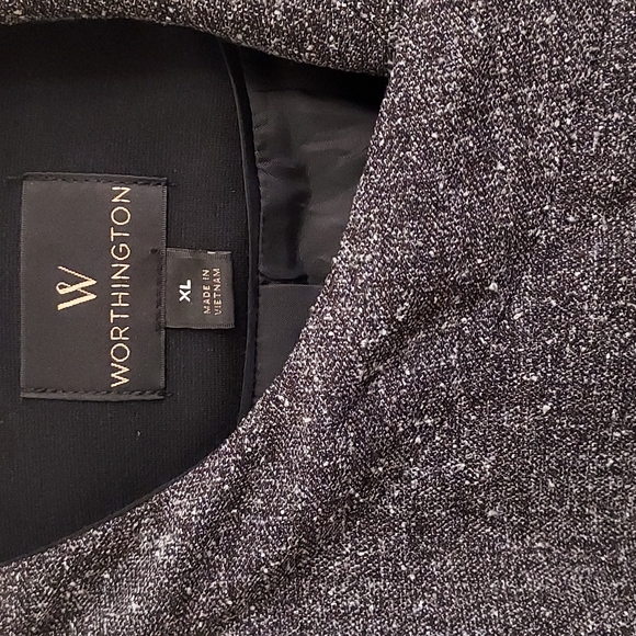 Jacket - Picture 2 of 4